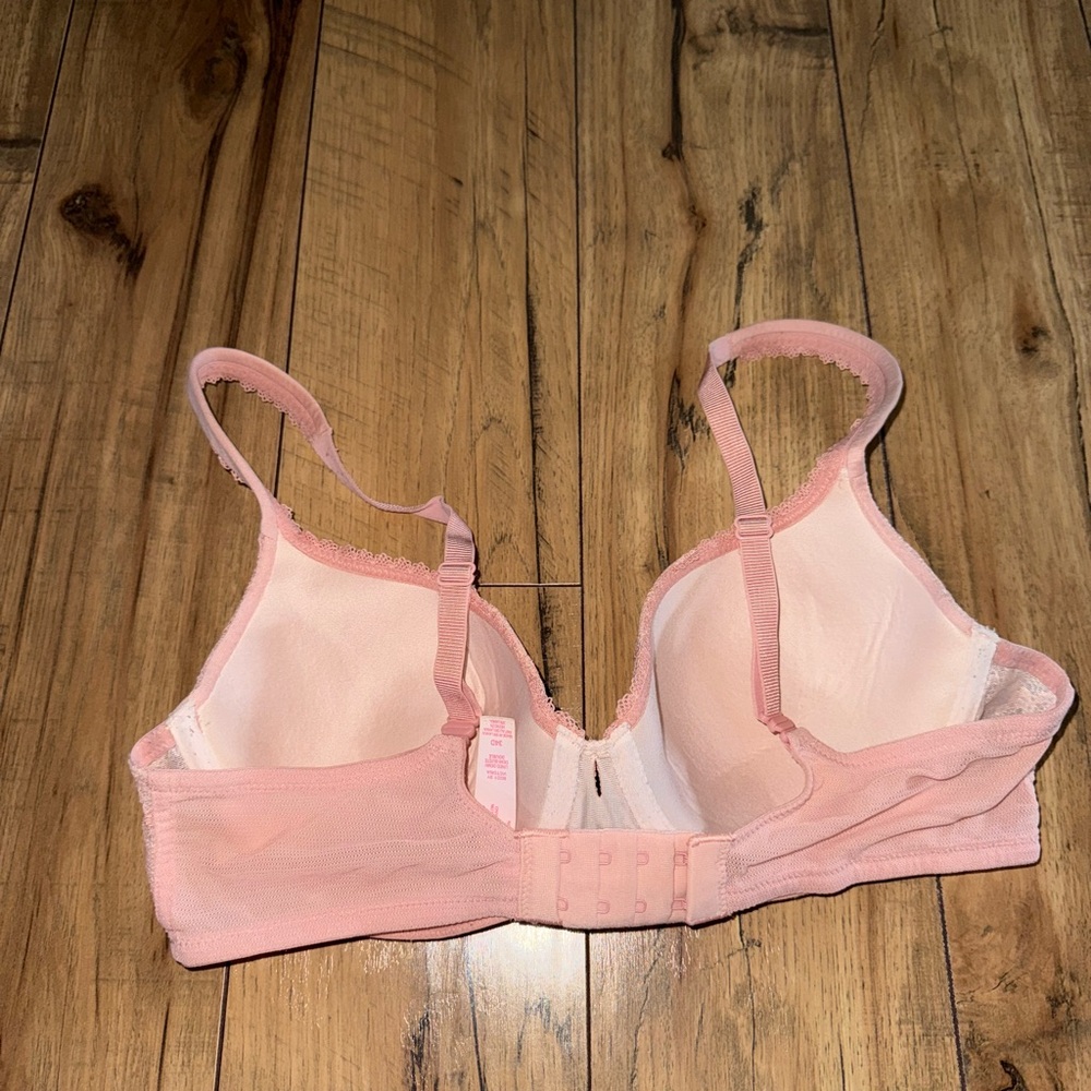 Peach Victoria’s Secret bra - Picture 3 of 6